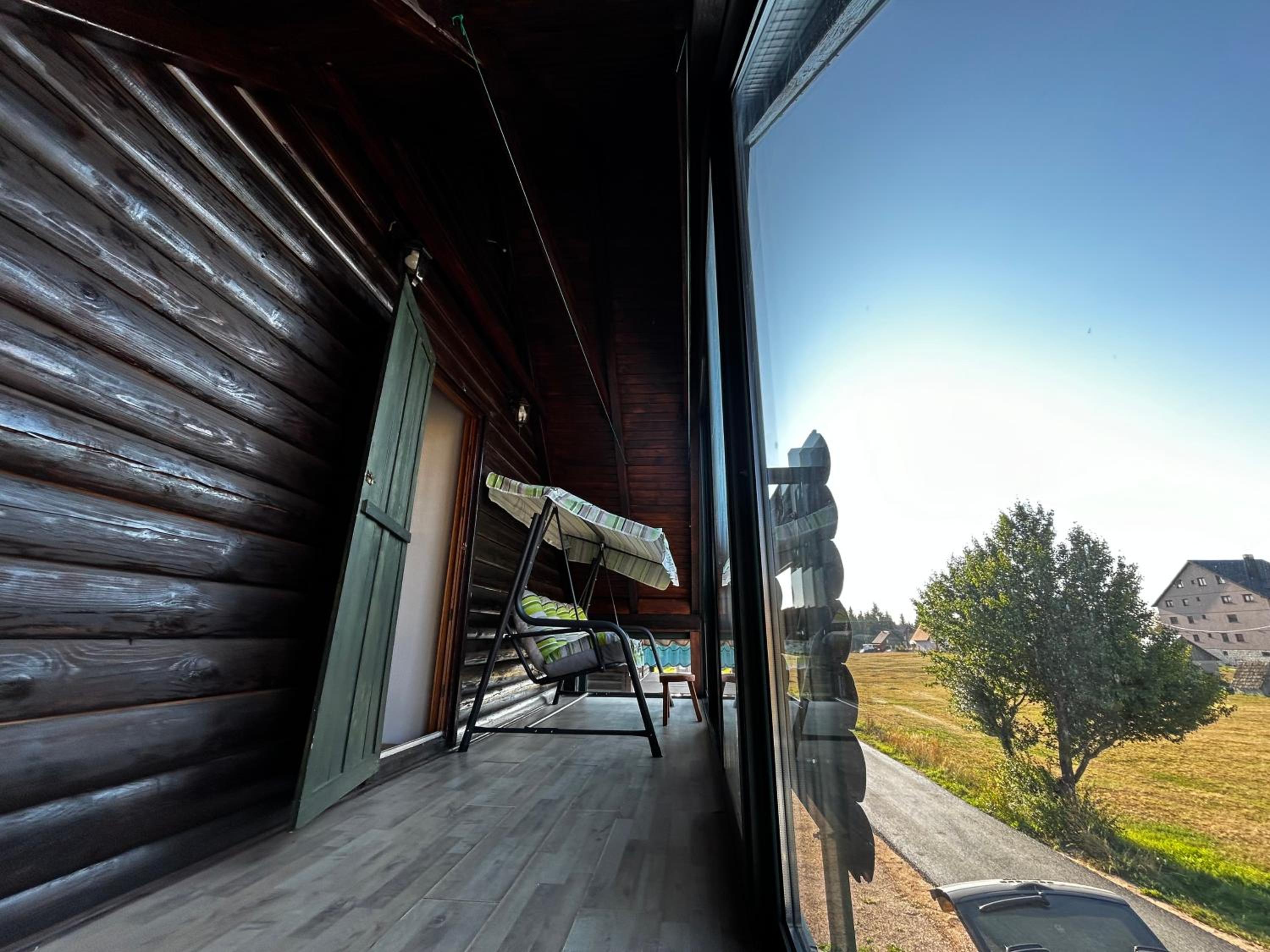 Durmitor's sun cottages
