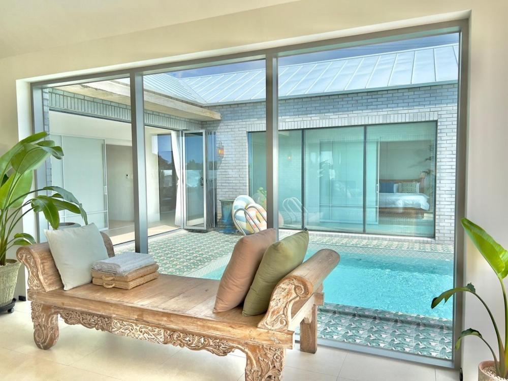 Jeju Halo Pool Villa view 4