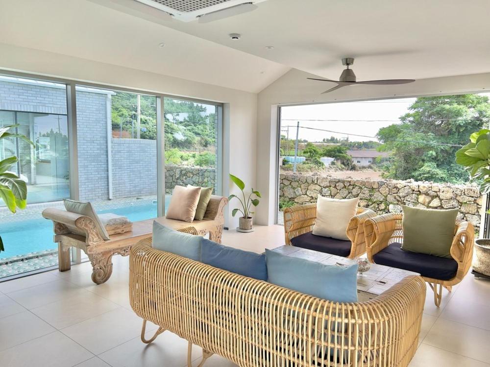 Jeju Halo Pool Villa view 5