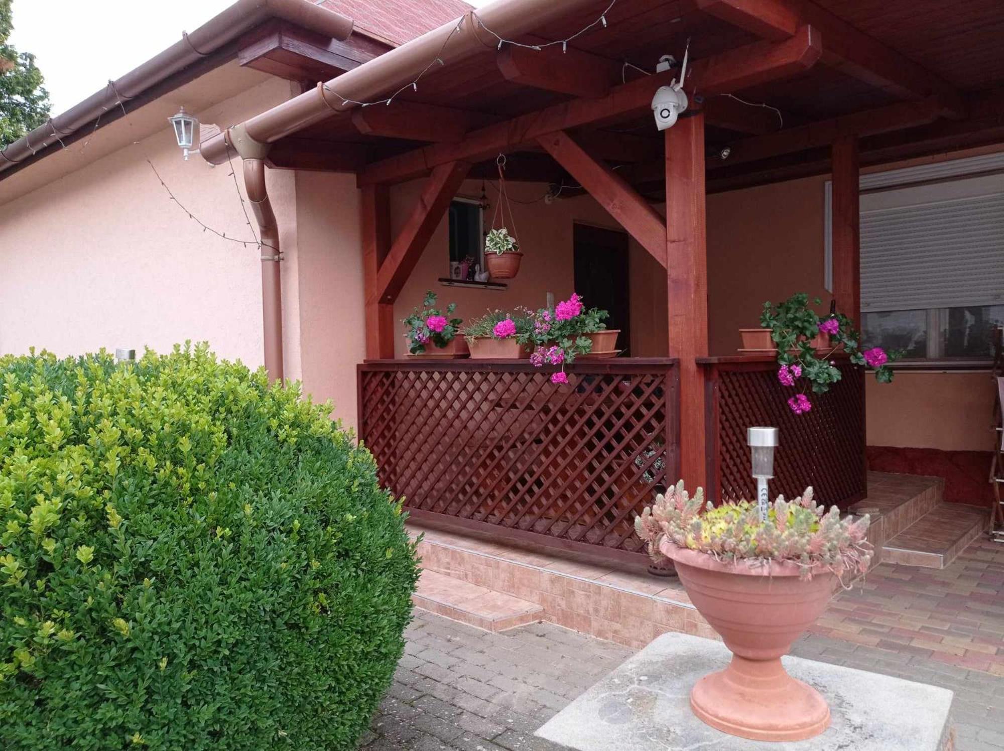 Örökzöld apartman