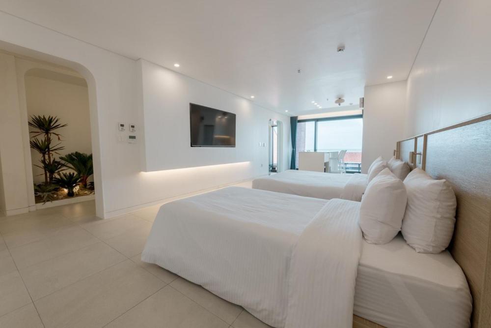 Pohang Case Poolvilla