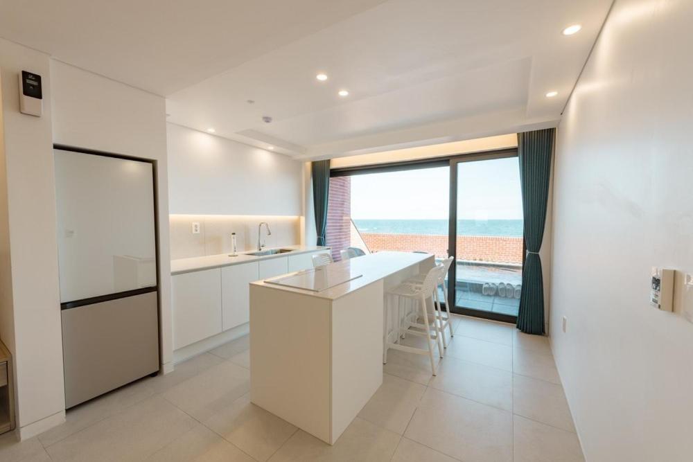 Pohang Case Poolvilla