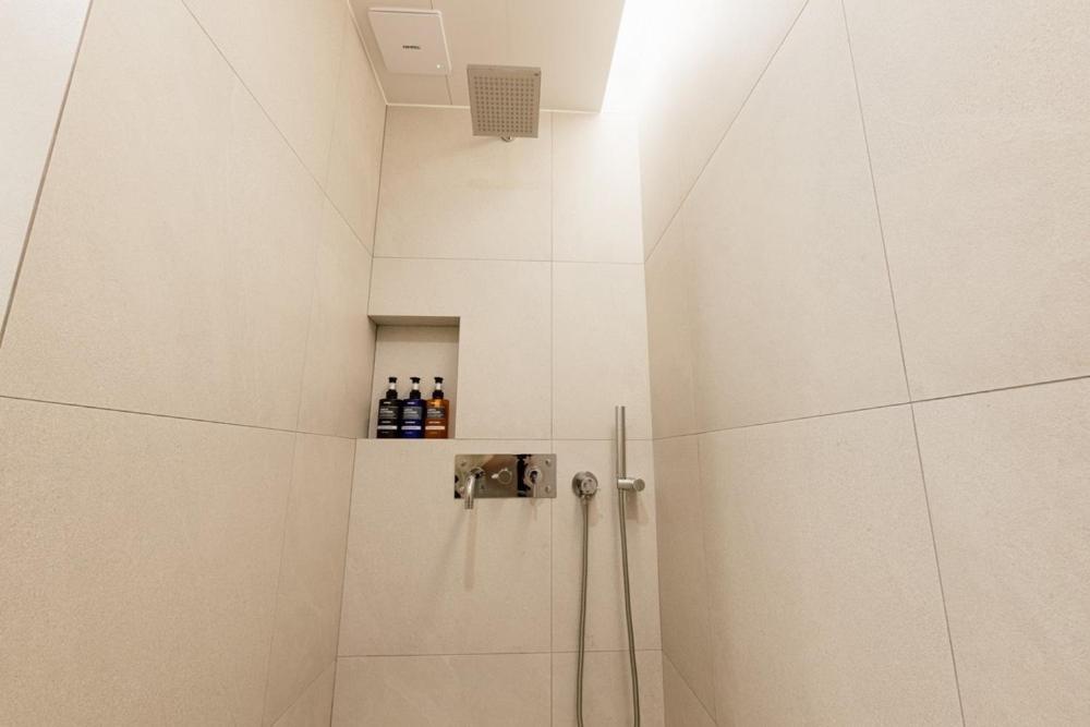 Pohang Case Poolvilla