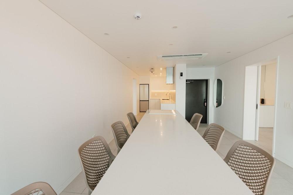 Pohang Case Poolvilla