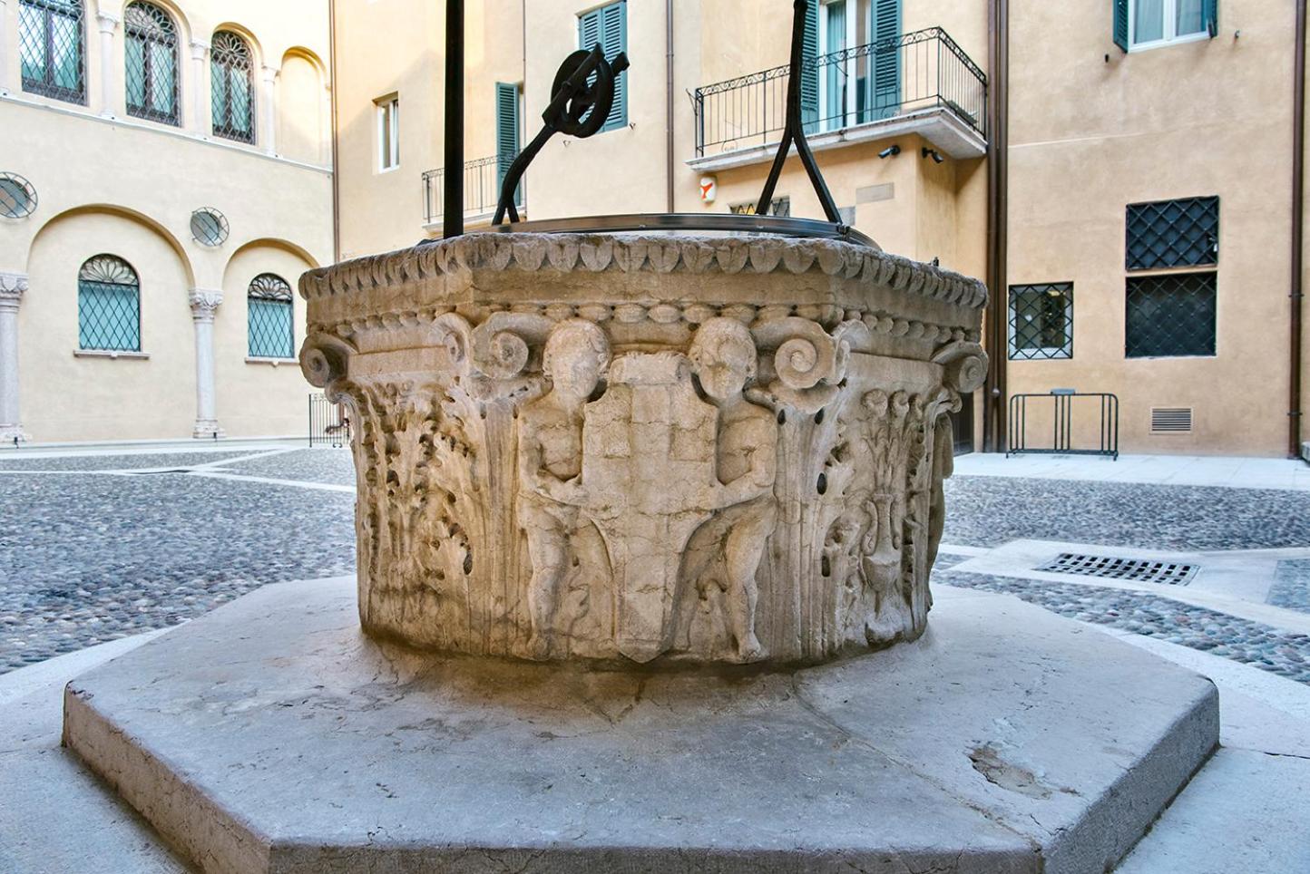 Palazzo Confalonieri da Lisca