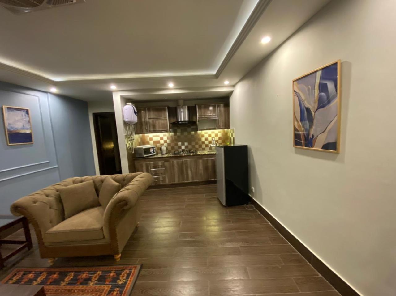 Chiq Suites