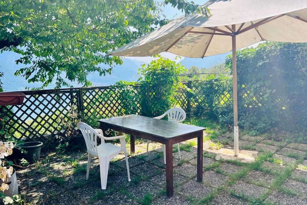 Casa con giardino e vista lago view 5