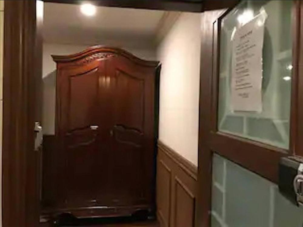 hotel room