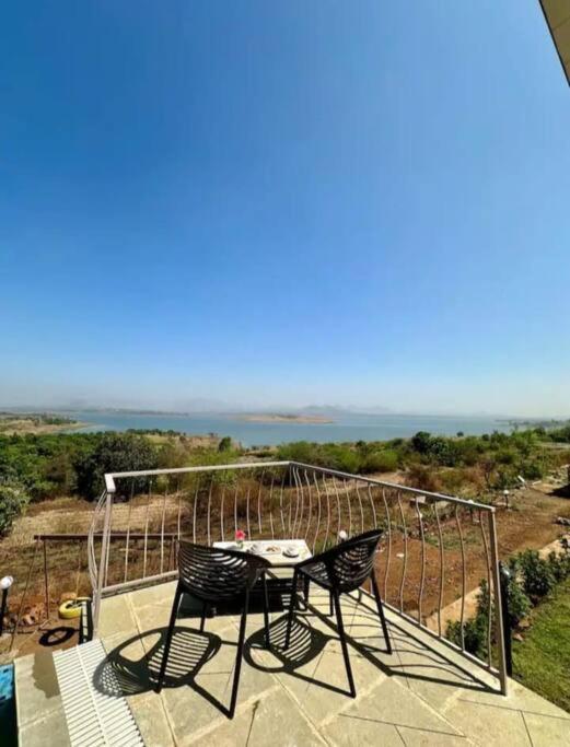 Stone Livenz , igatpuri