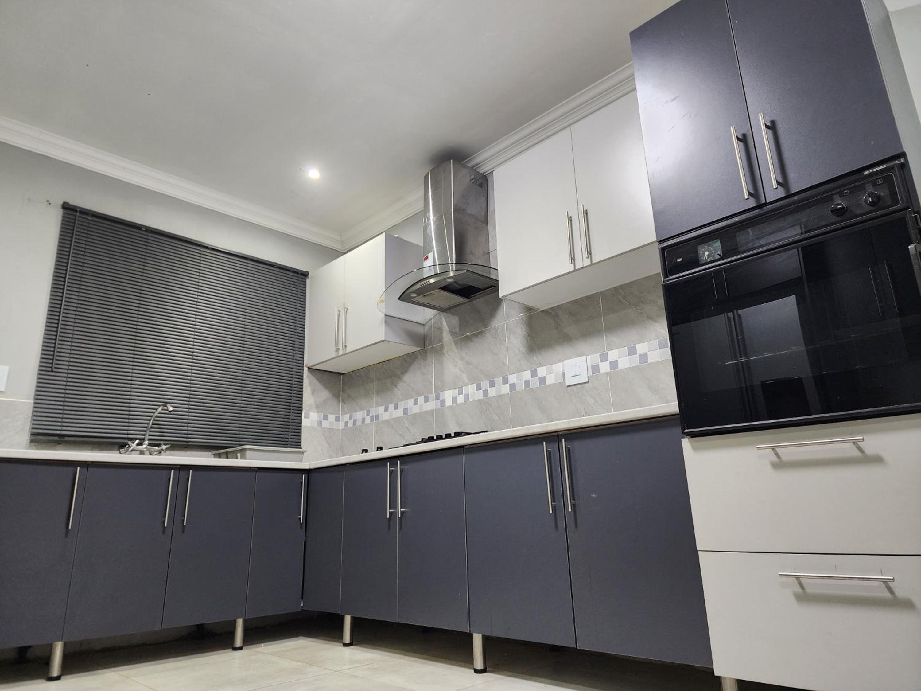 Home away from Home in La Mercy - near Durban 's King Shaka Airport view 4