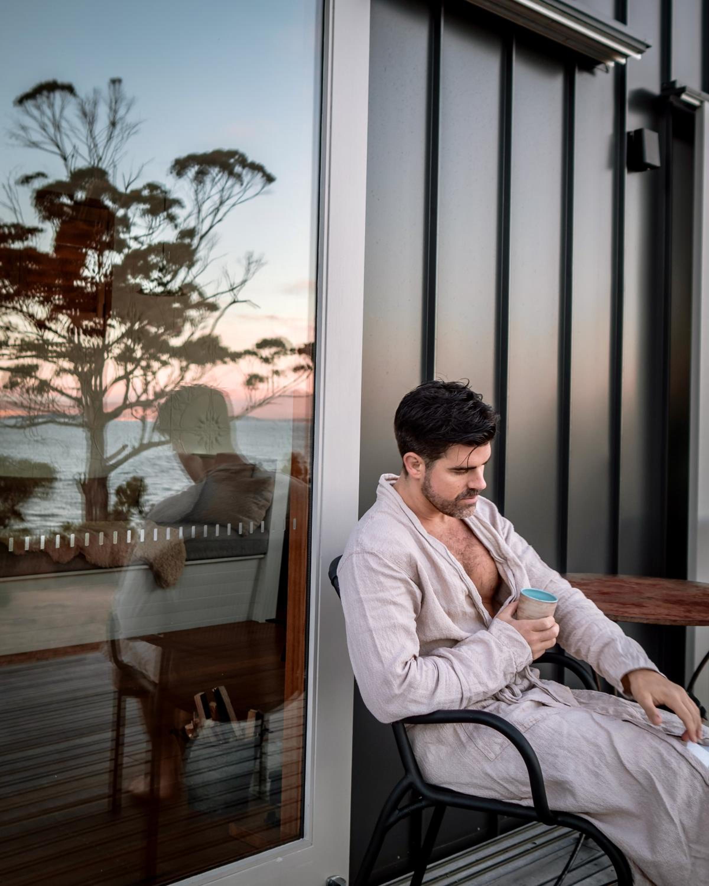 The Hide private Waterfront on Beautiful Bruny