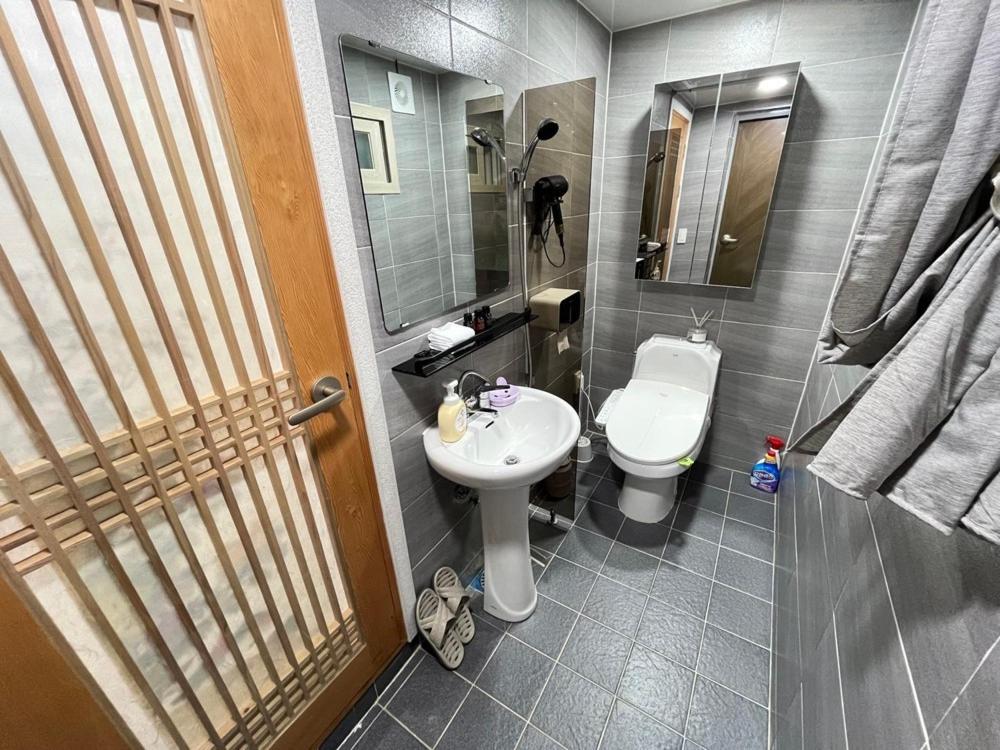 Suncheon Sumiyeonga Hanok Private House