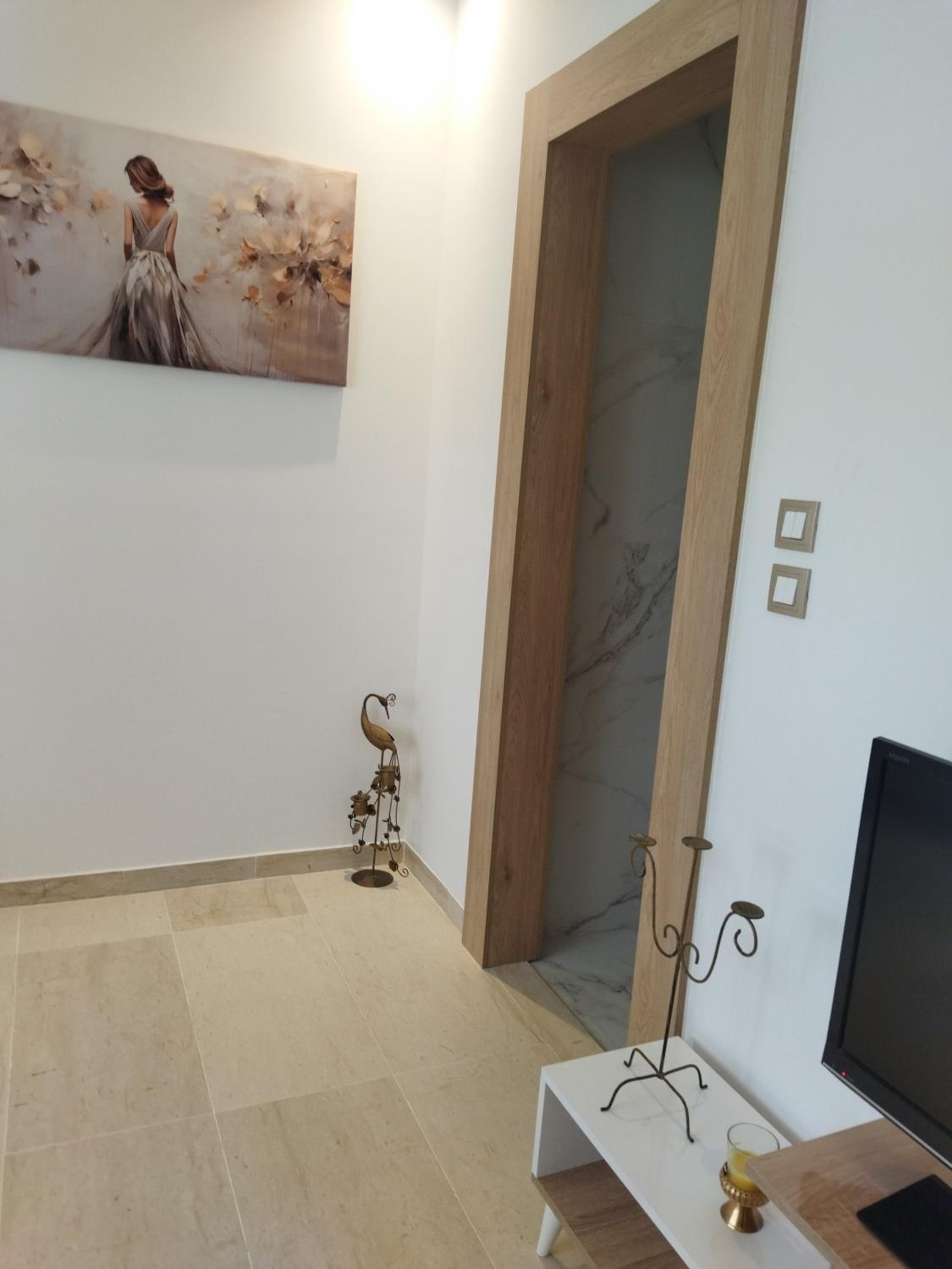 Chiraz Magesty loft view 5