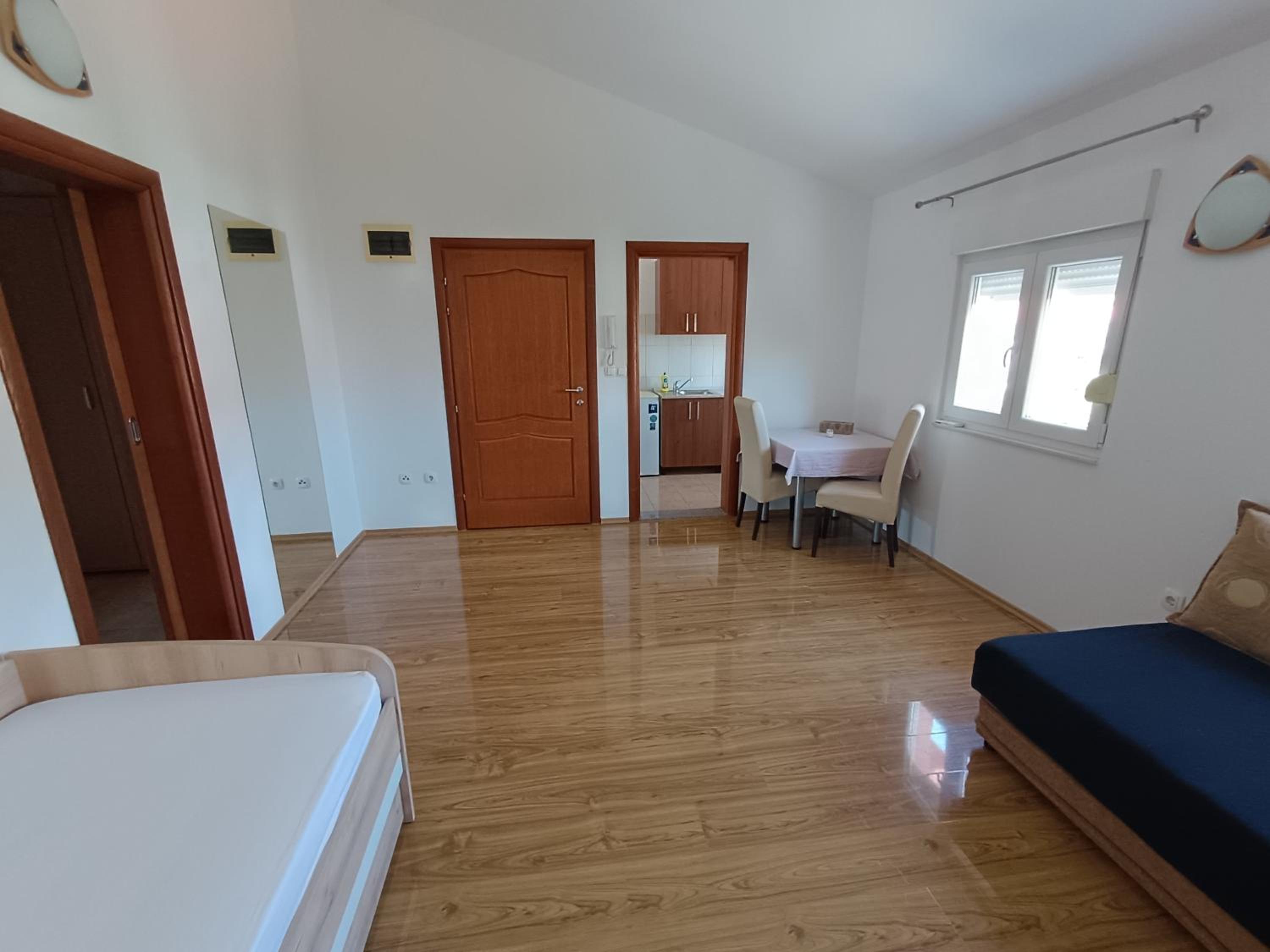 Studio Apartman Totus Tuus