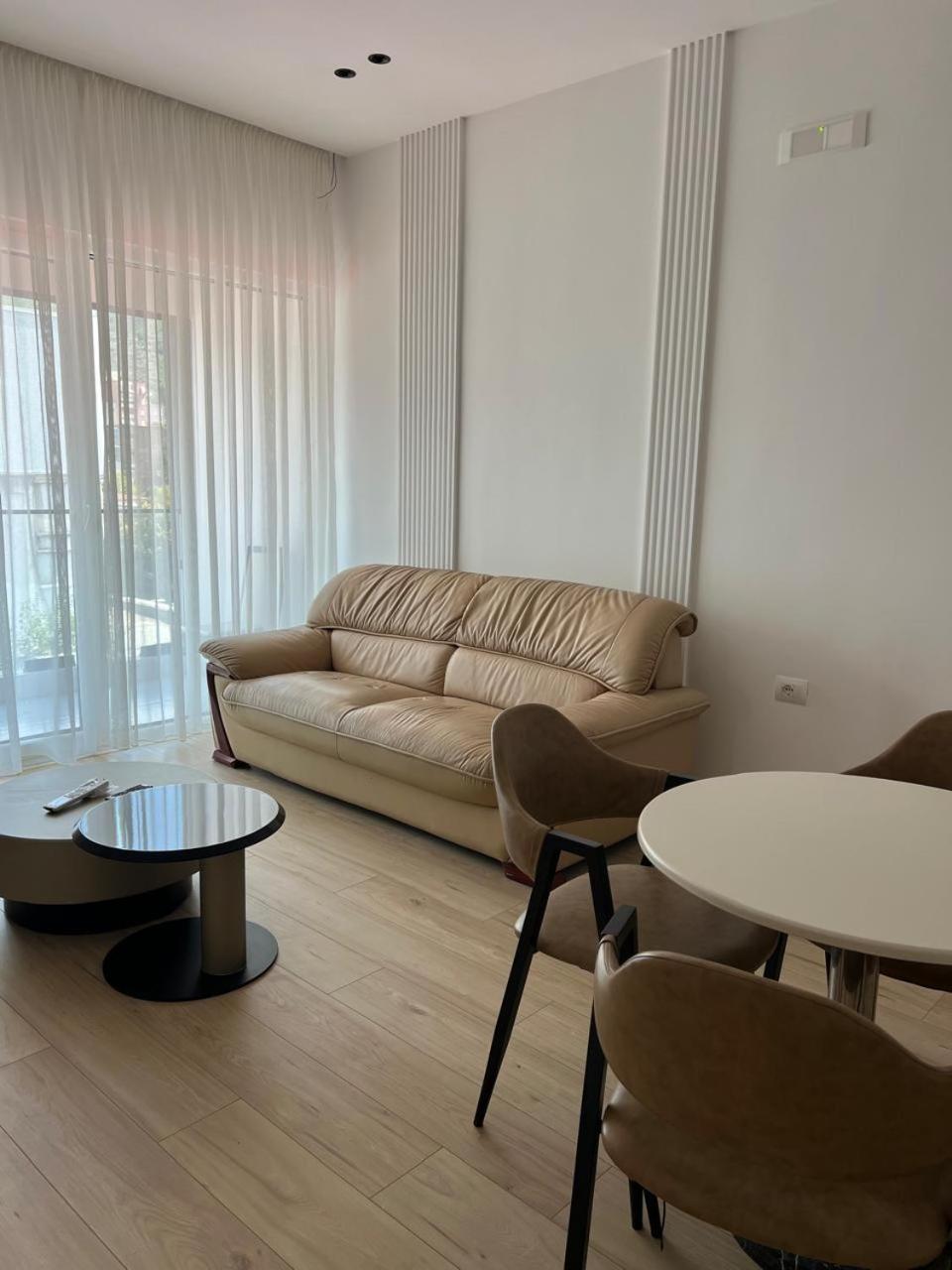 New apartment photo 4