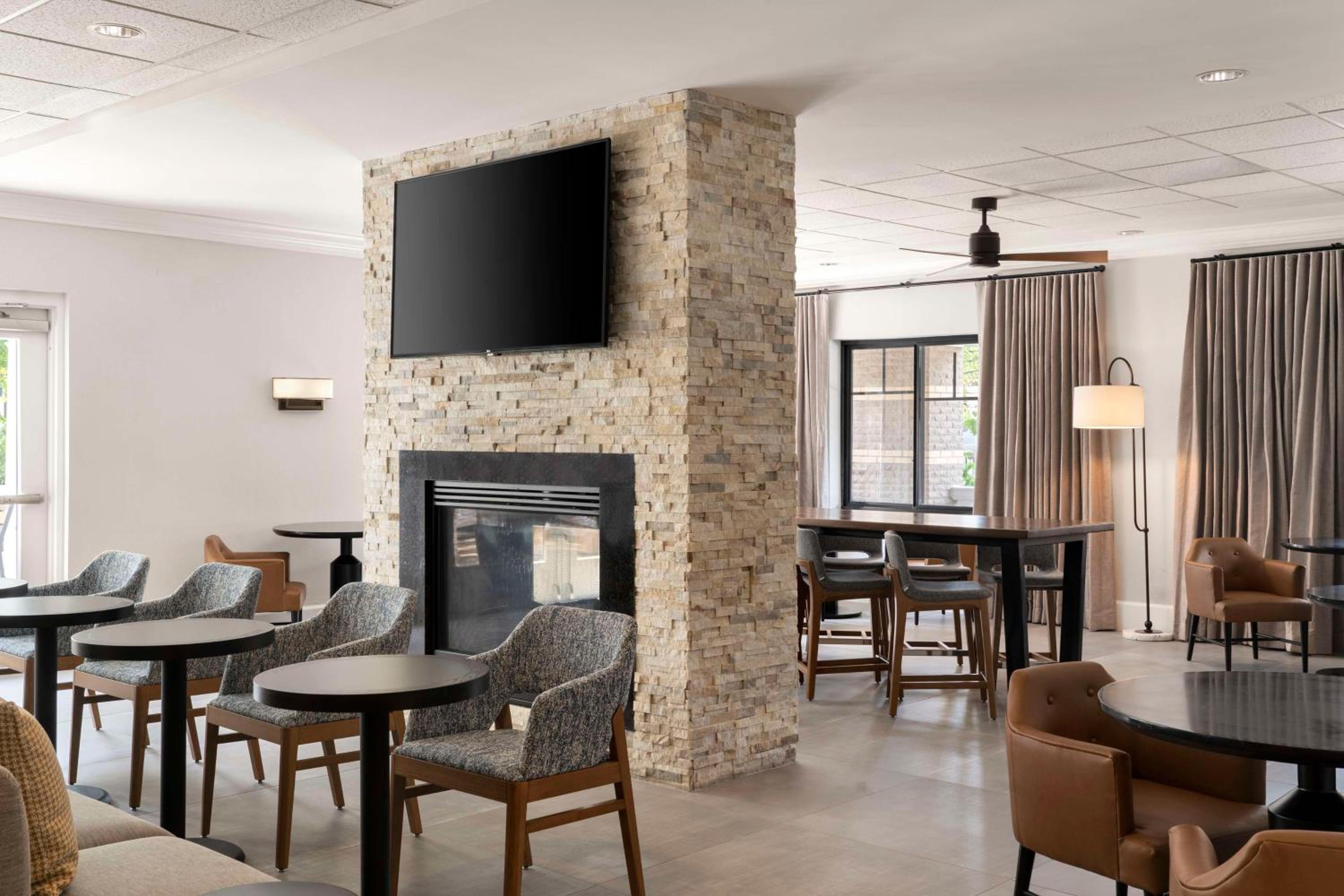 Arlington Vacations - Homewood Suites by Hilton Boston Cambridge-Arlington, MA - Property Image 12