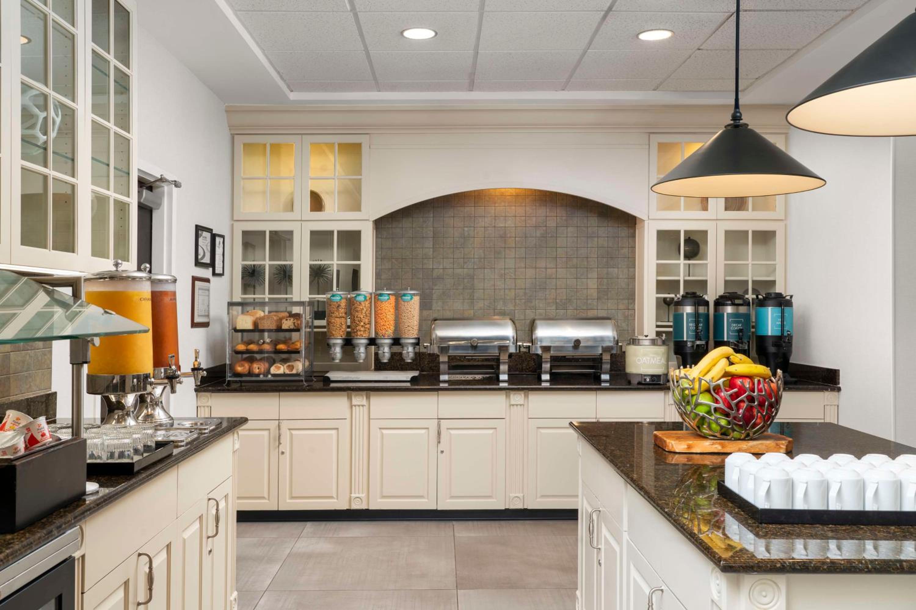 Arlington Vacations - Homewood Suites by Hilton Boston Cambridge-Arlington, MA - Property Image 3