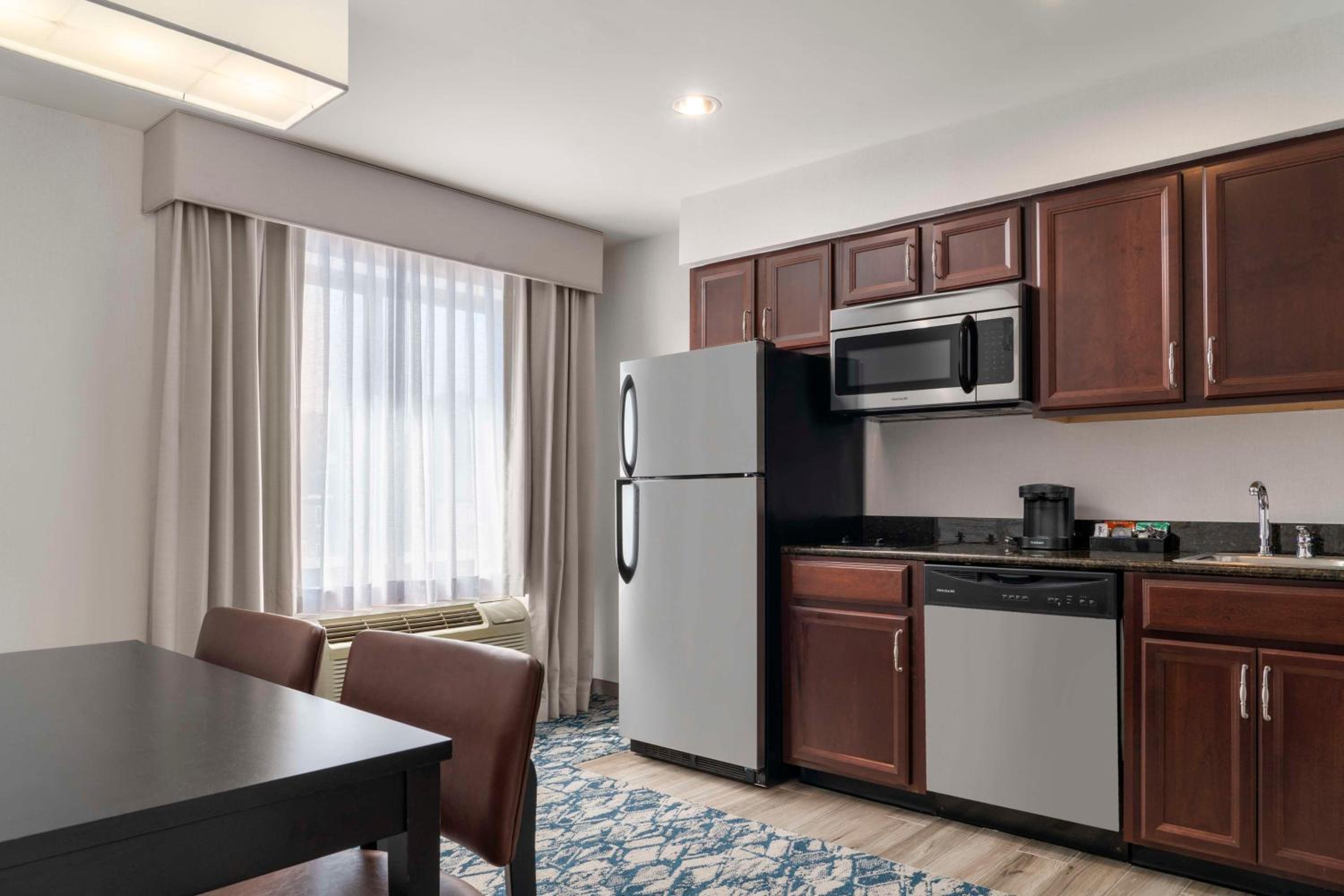 Arlington Vacations - Homewood Suites by Hilton Boston Cambridge-Arlington, MA - Property Image 30