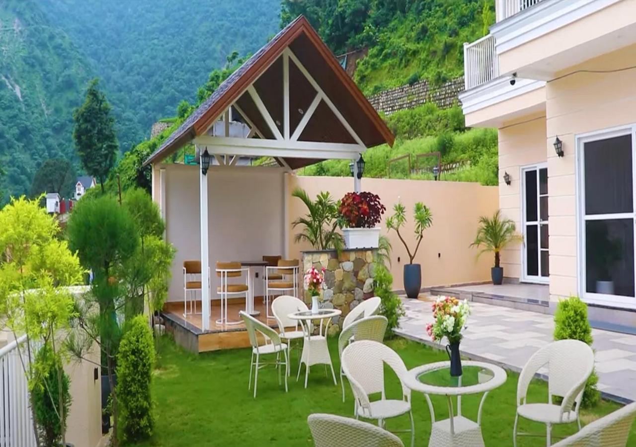 SaffronStays The Rajpur view 5