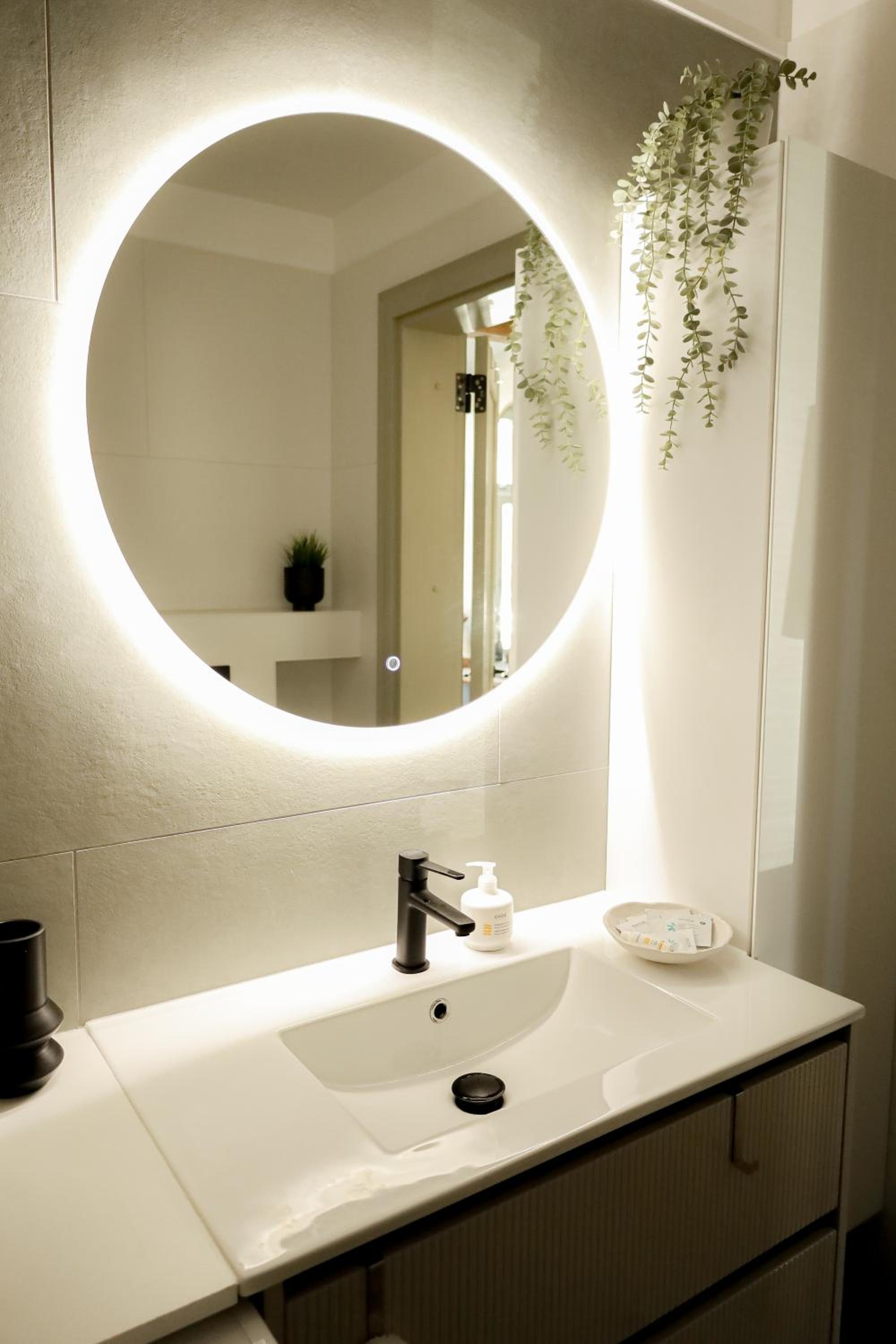 Vaksali Apartment, kaks minutit Ugalast