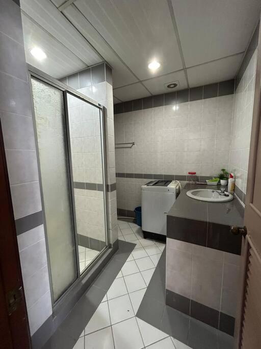 Riverbank Suites - River View Level 11, Sleeps 7 photo 7