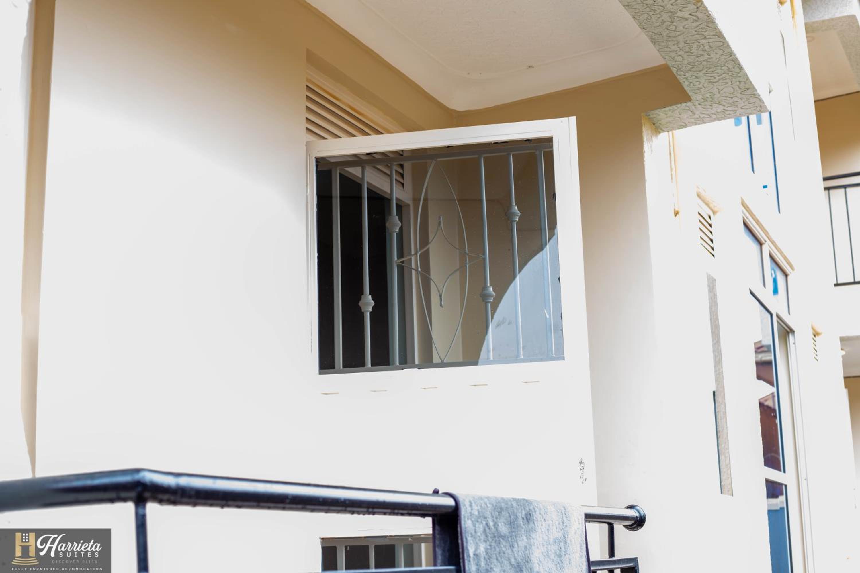 Harrieta Suites