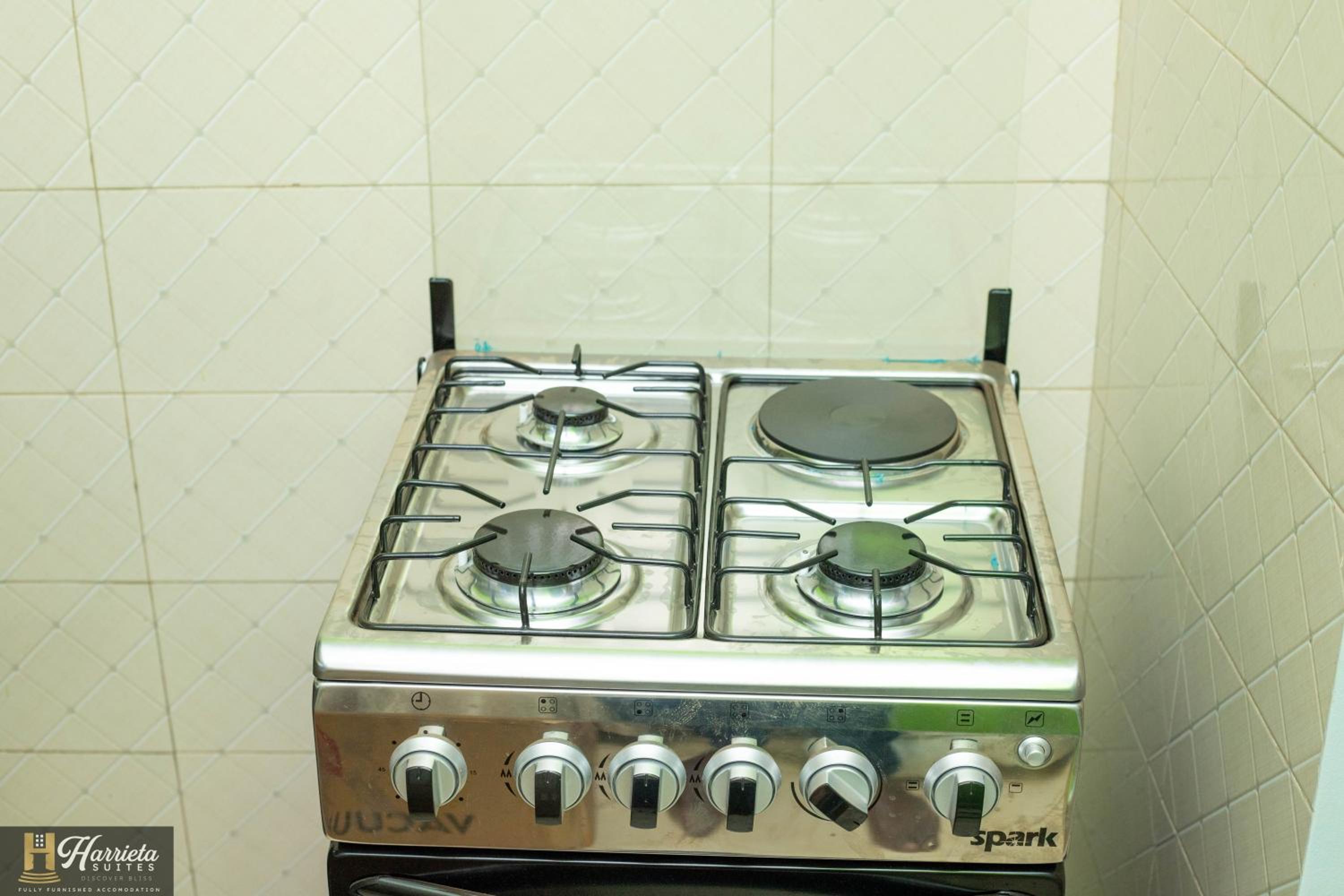 Harrieta Suites