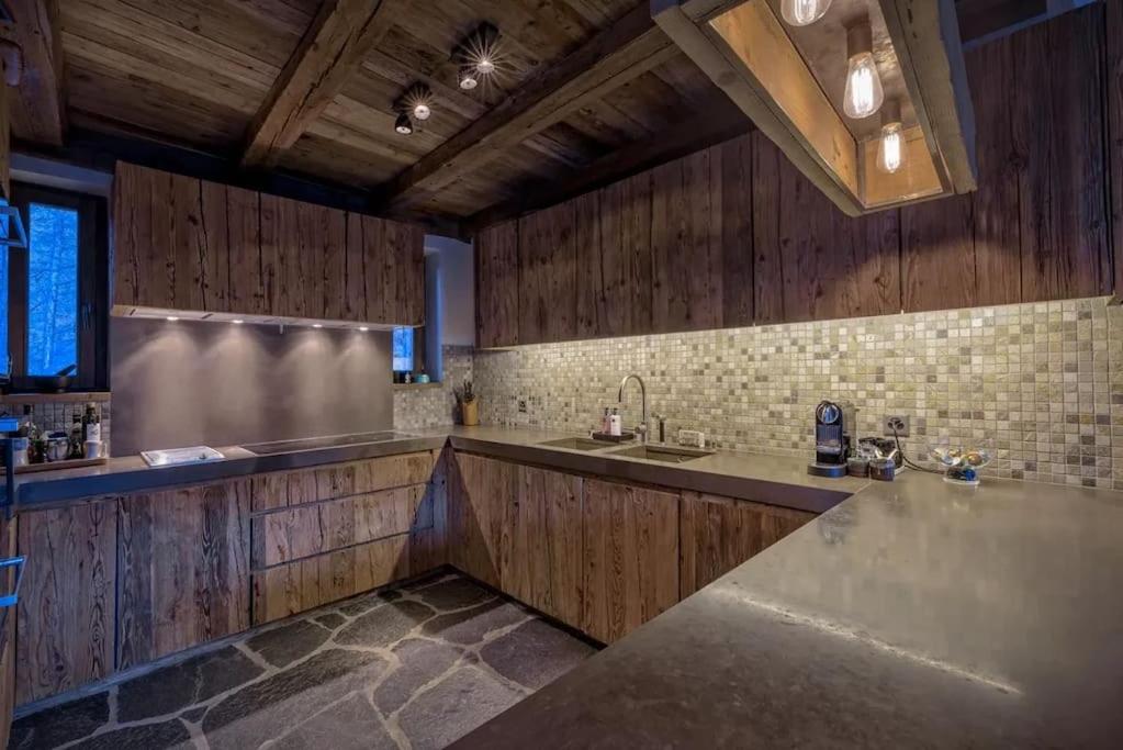 Splendides granges proches des stations de skis