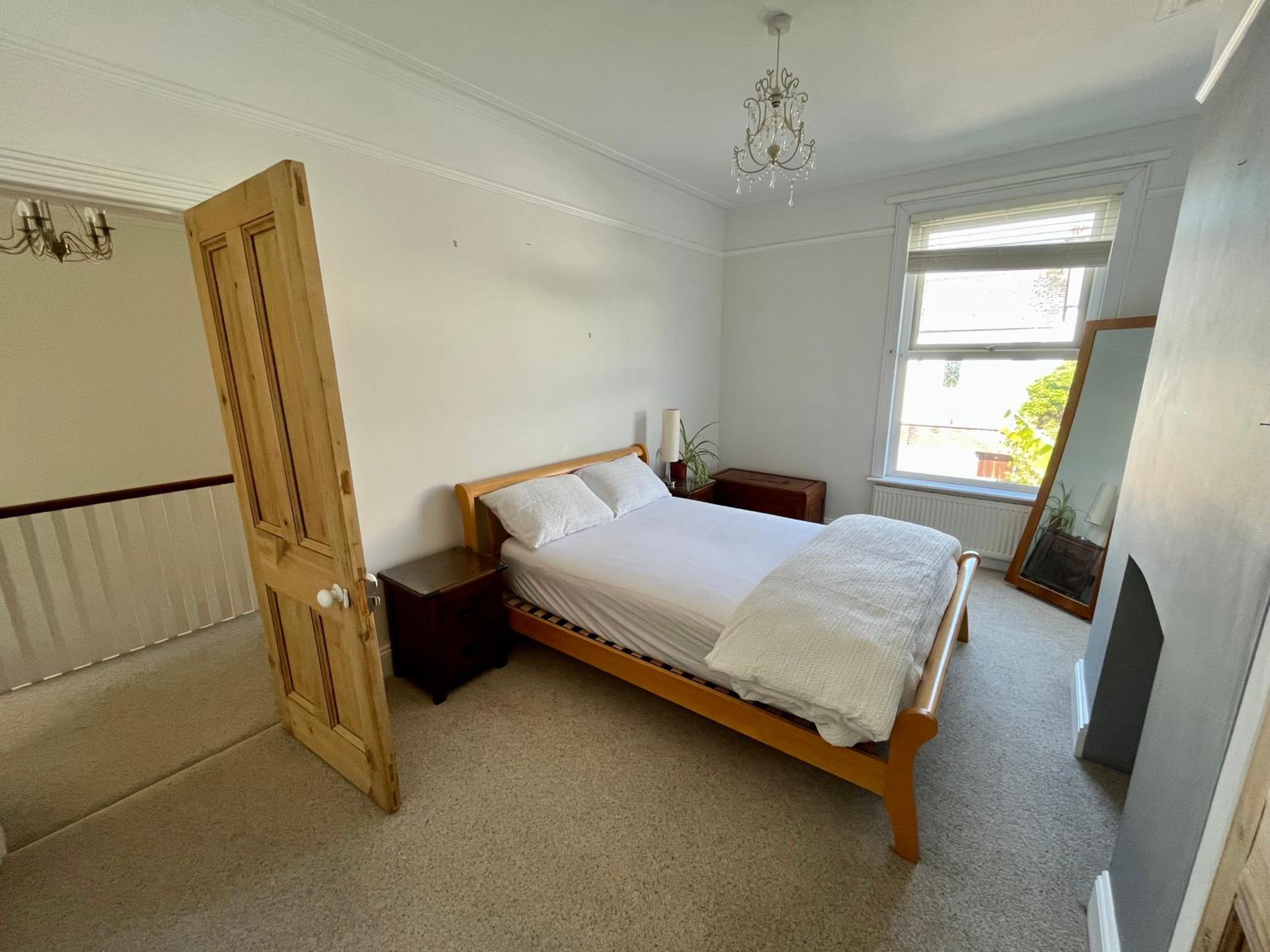 Entire Victorian House 3 bedrooms view 5