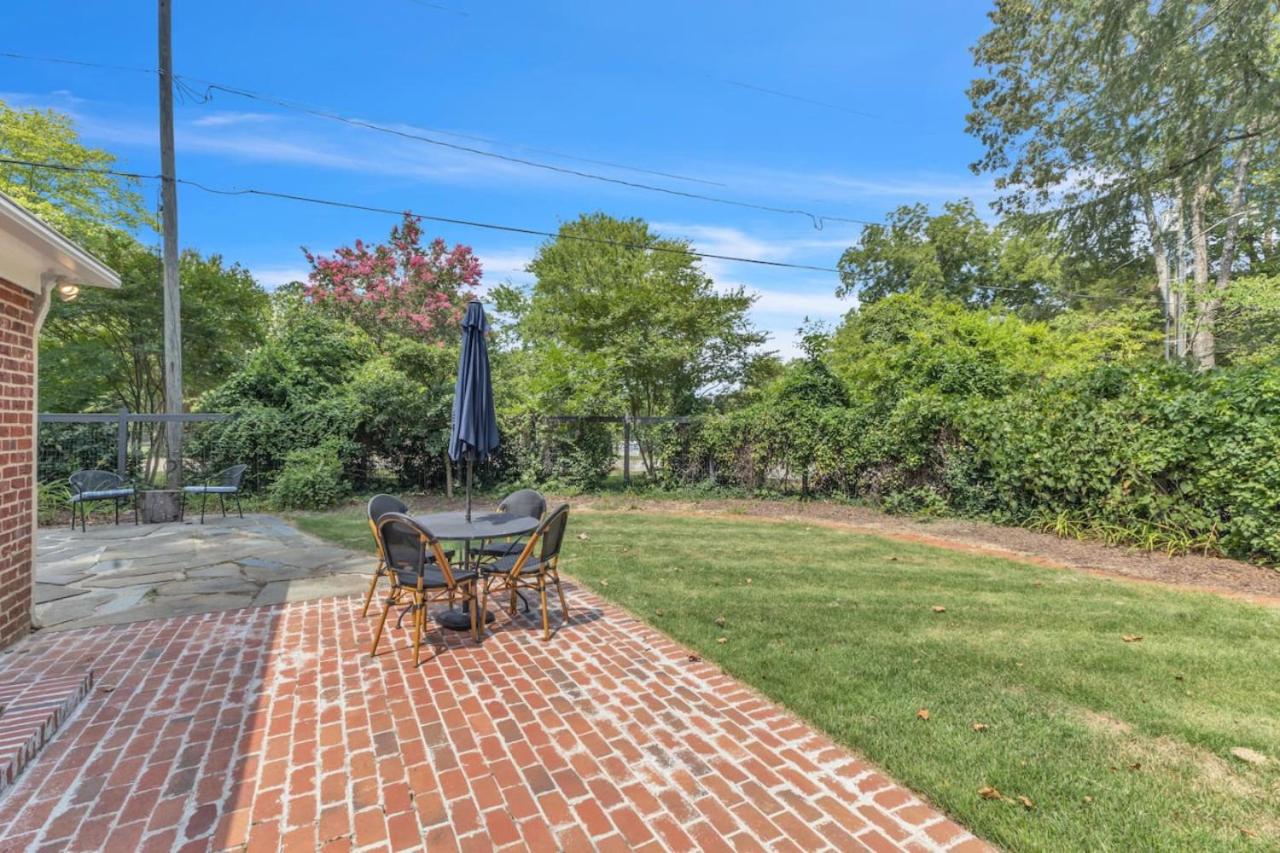 Newly Renovated Carriage House