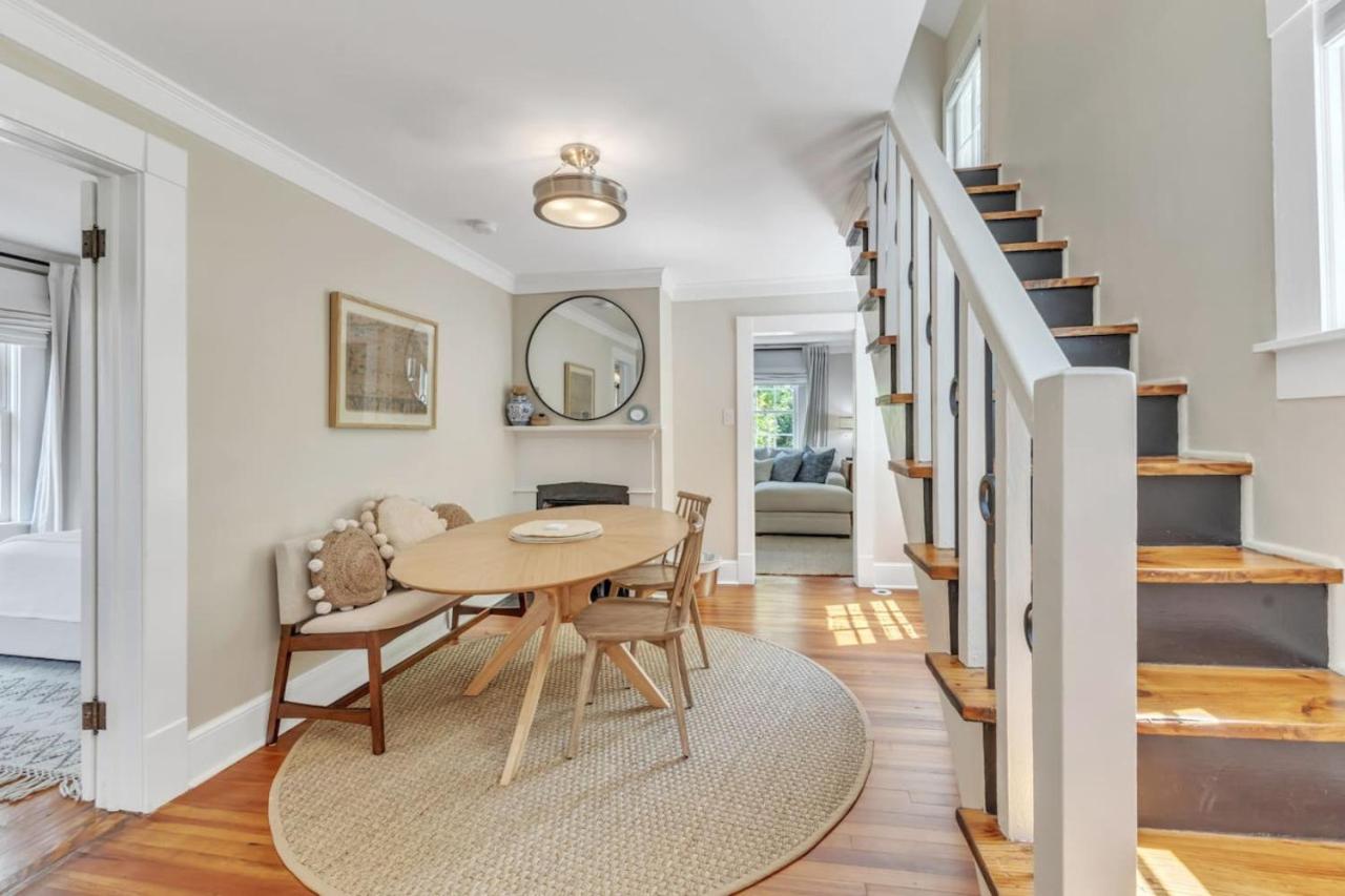 Newly Renovated Carriage House