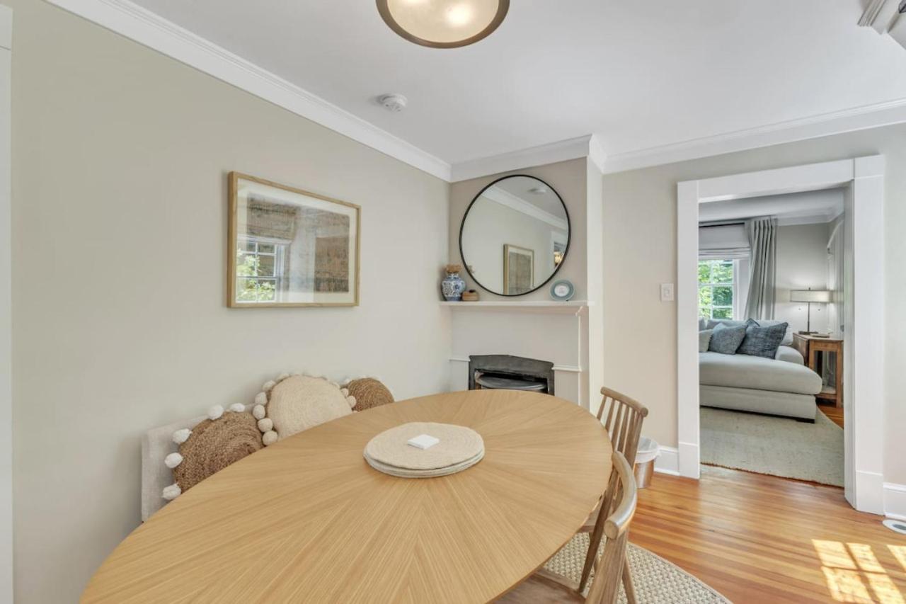 Newly Renovated Carriage House