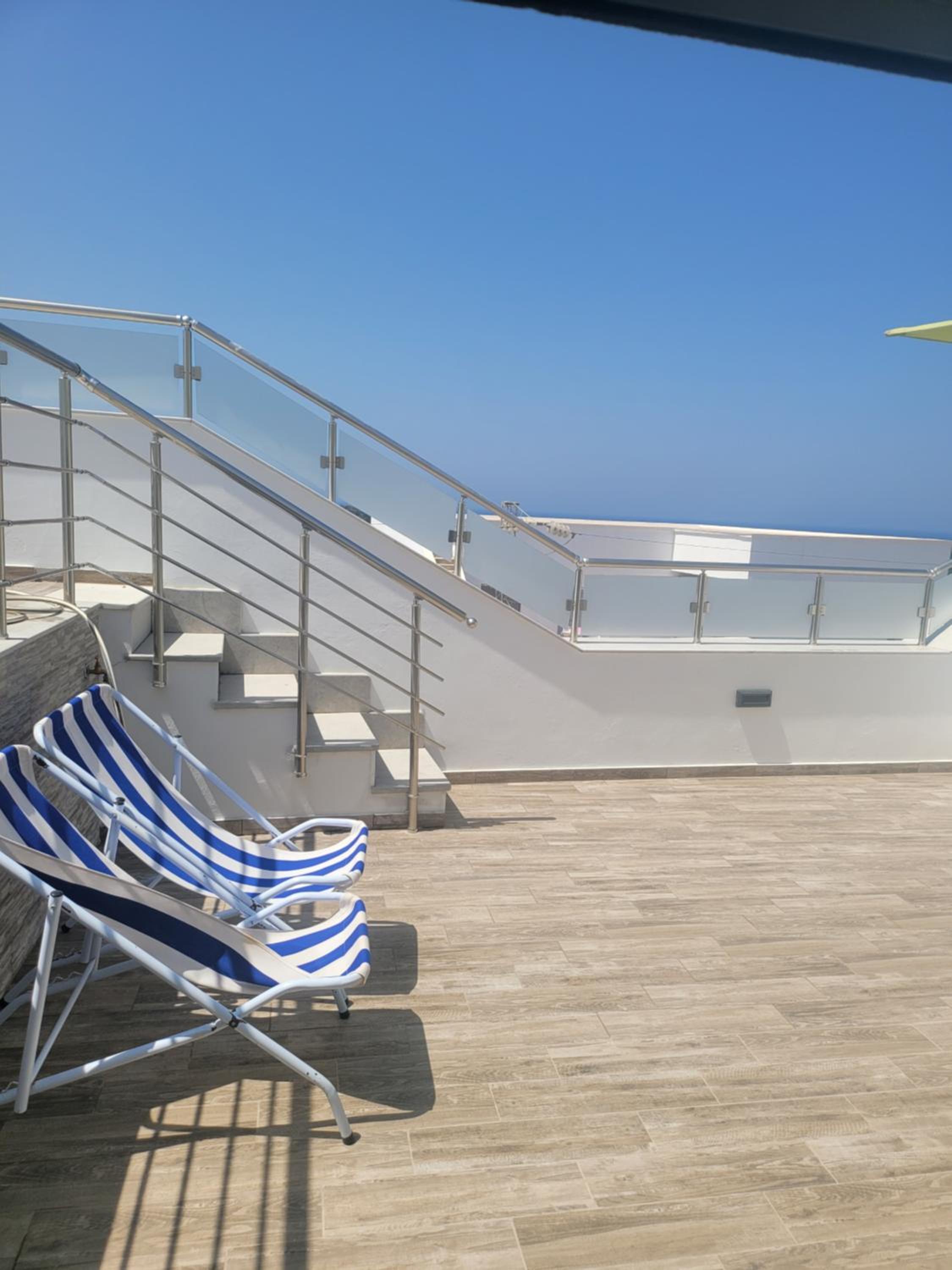 Appartement avec piscine vue sur mer view 3