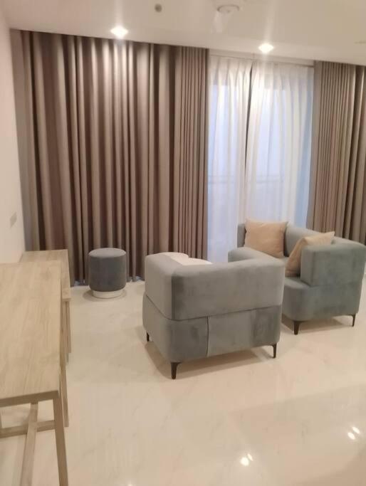2BR Apartment in Capitol Twin Peaks 24th Floor view 5