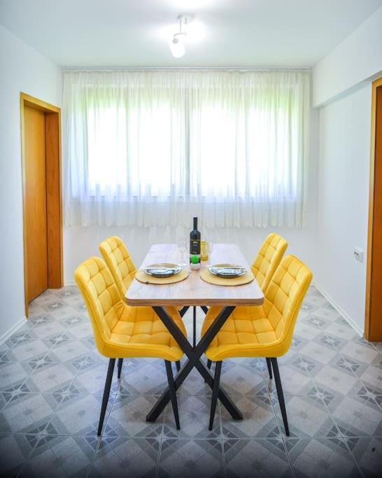 Your Cozy Hideaway in Skopje view 3