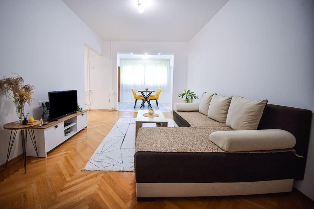 Your Cozy Hideaway in Skopje view 4