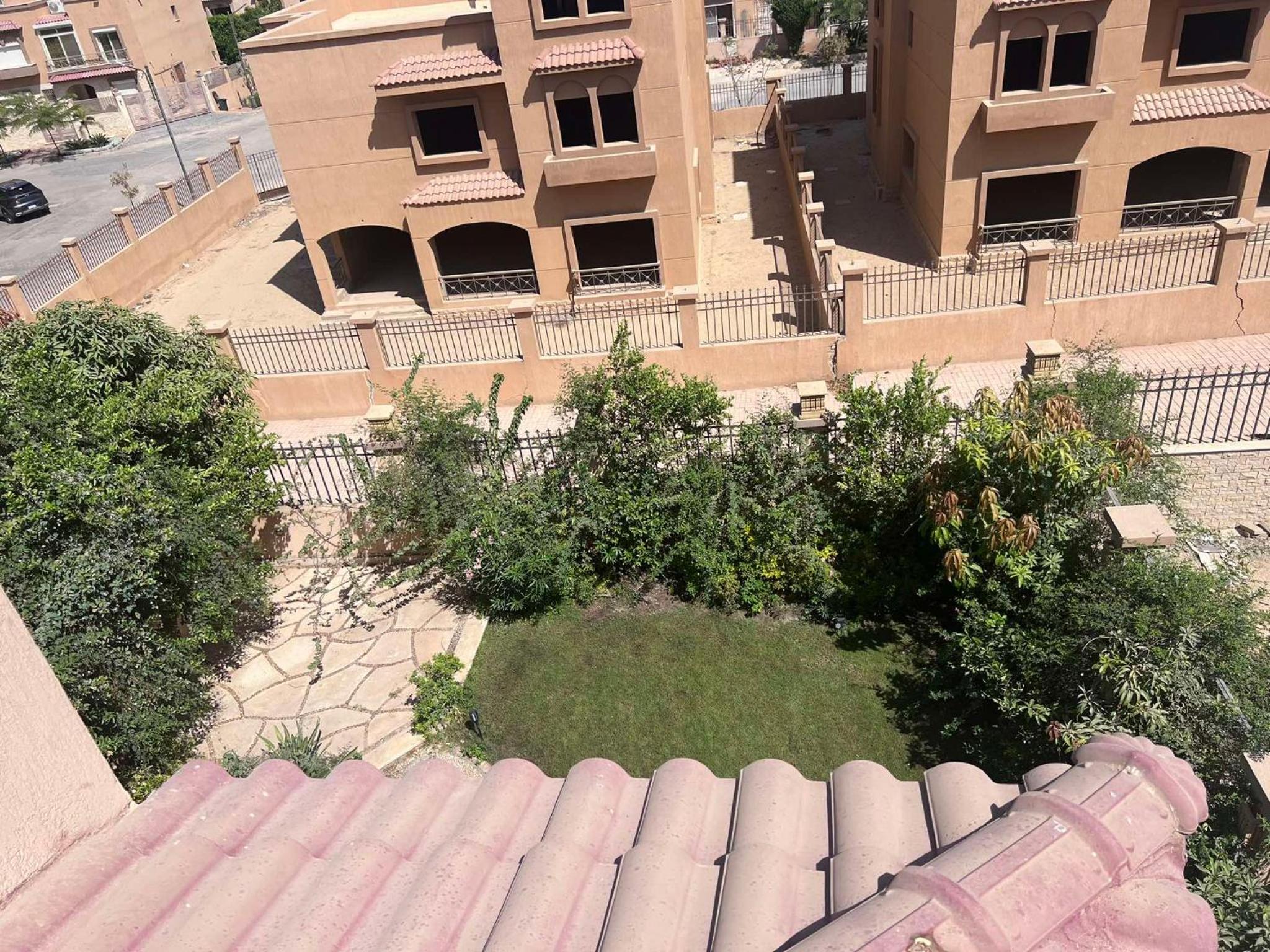 Bedroom with Private Bathroom in a Villa in Rayhana Compound Next to Mall of Egypt view 4