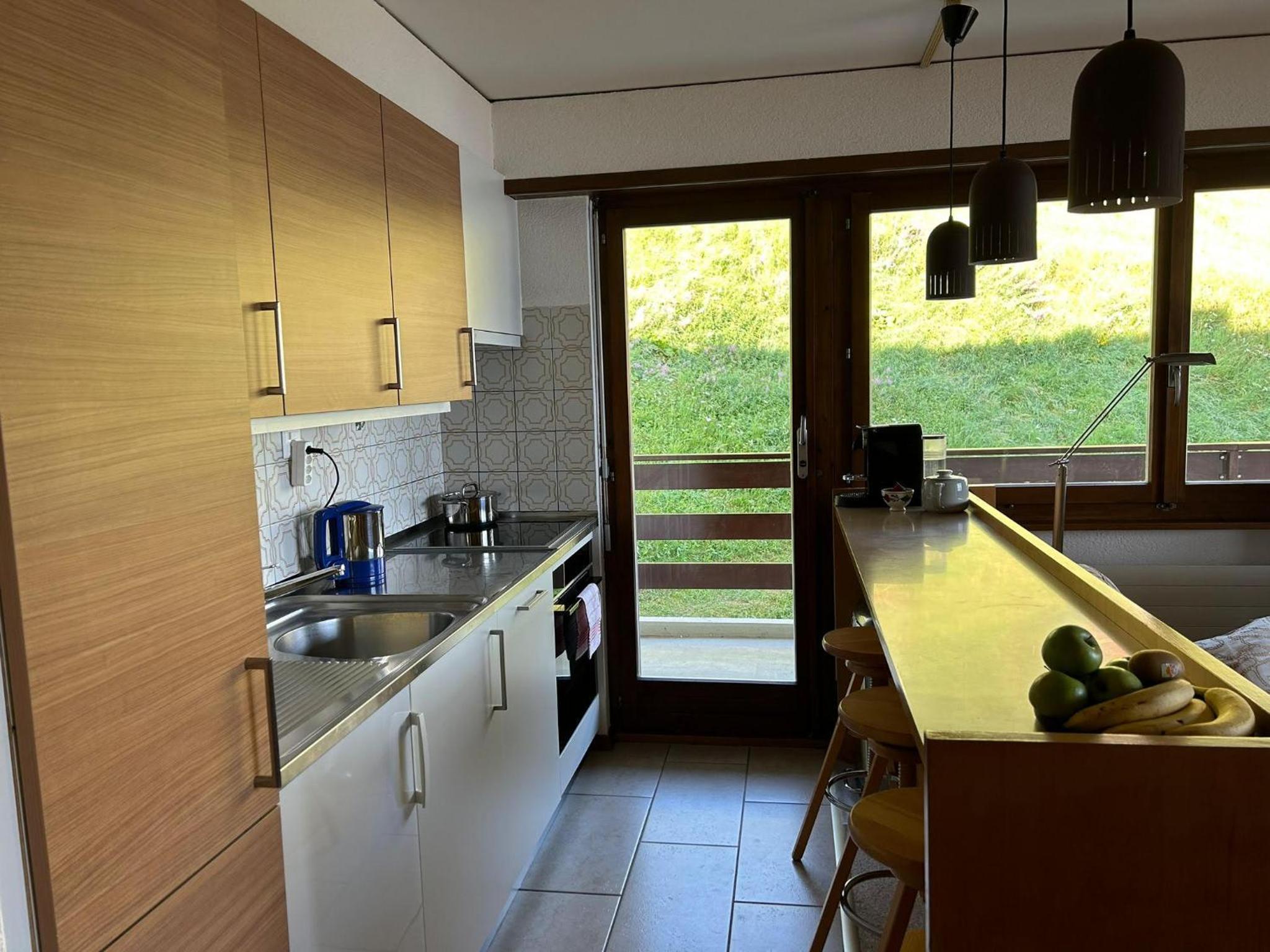 MP24 Ski in, out apartment on slopes with indoor private parking space
