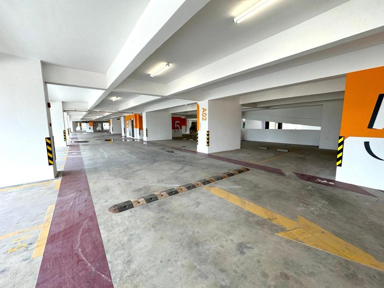 Infinity SkyPool - KL Suite KL Sentral Brickfield by GoMain
