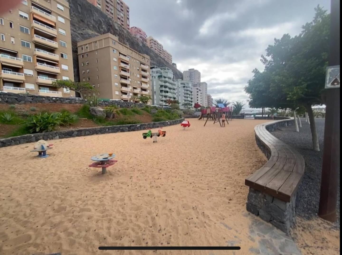 Radazul Beachfront apartment