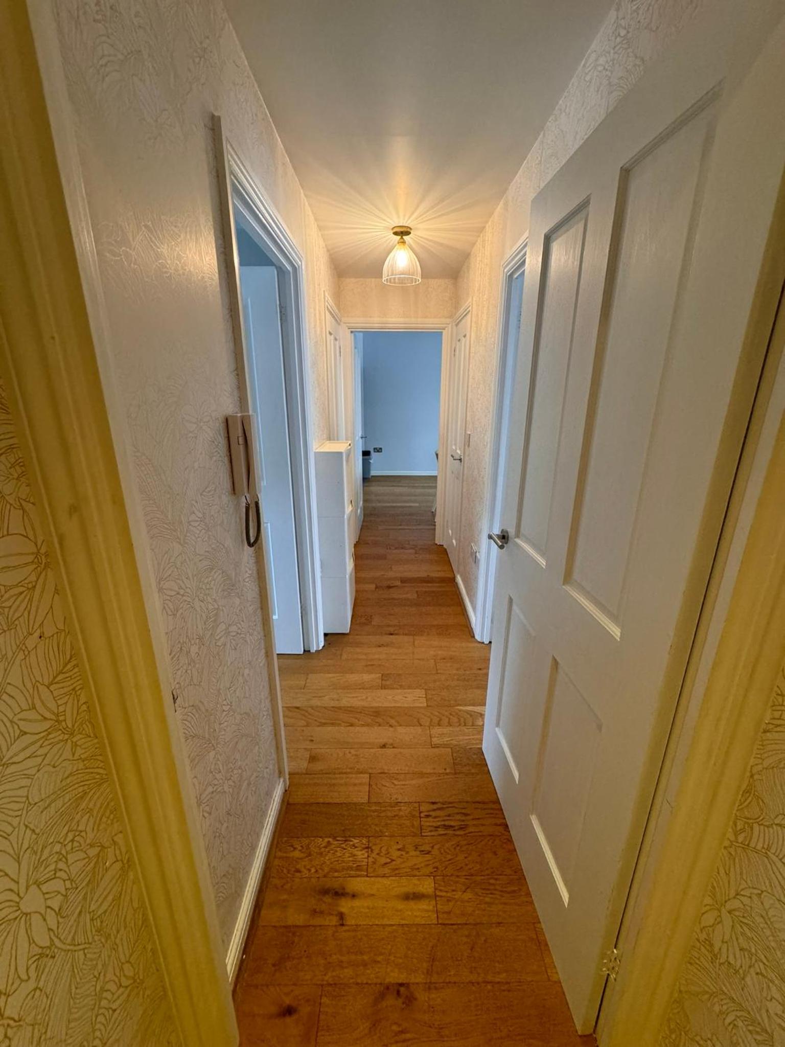 2-Bedroom Flat Walking Distance to ExCeL London - Perfect Location!
