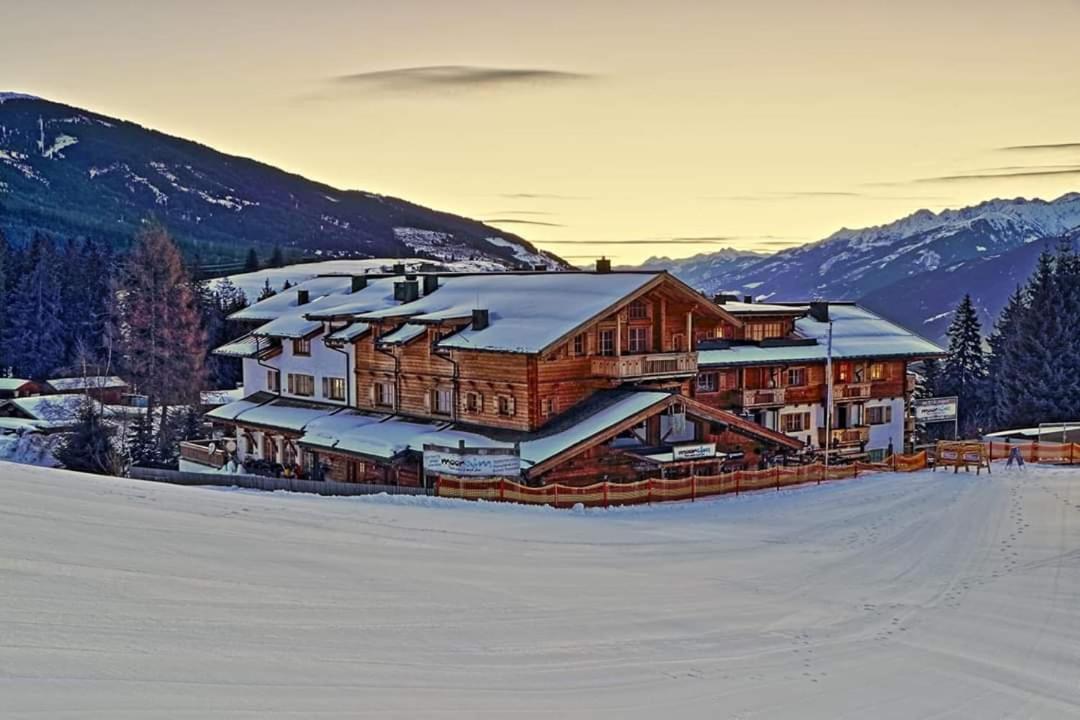 Panorama Chalets am Pass Thurn
