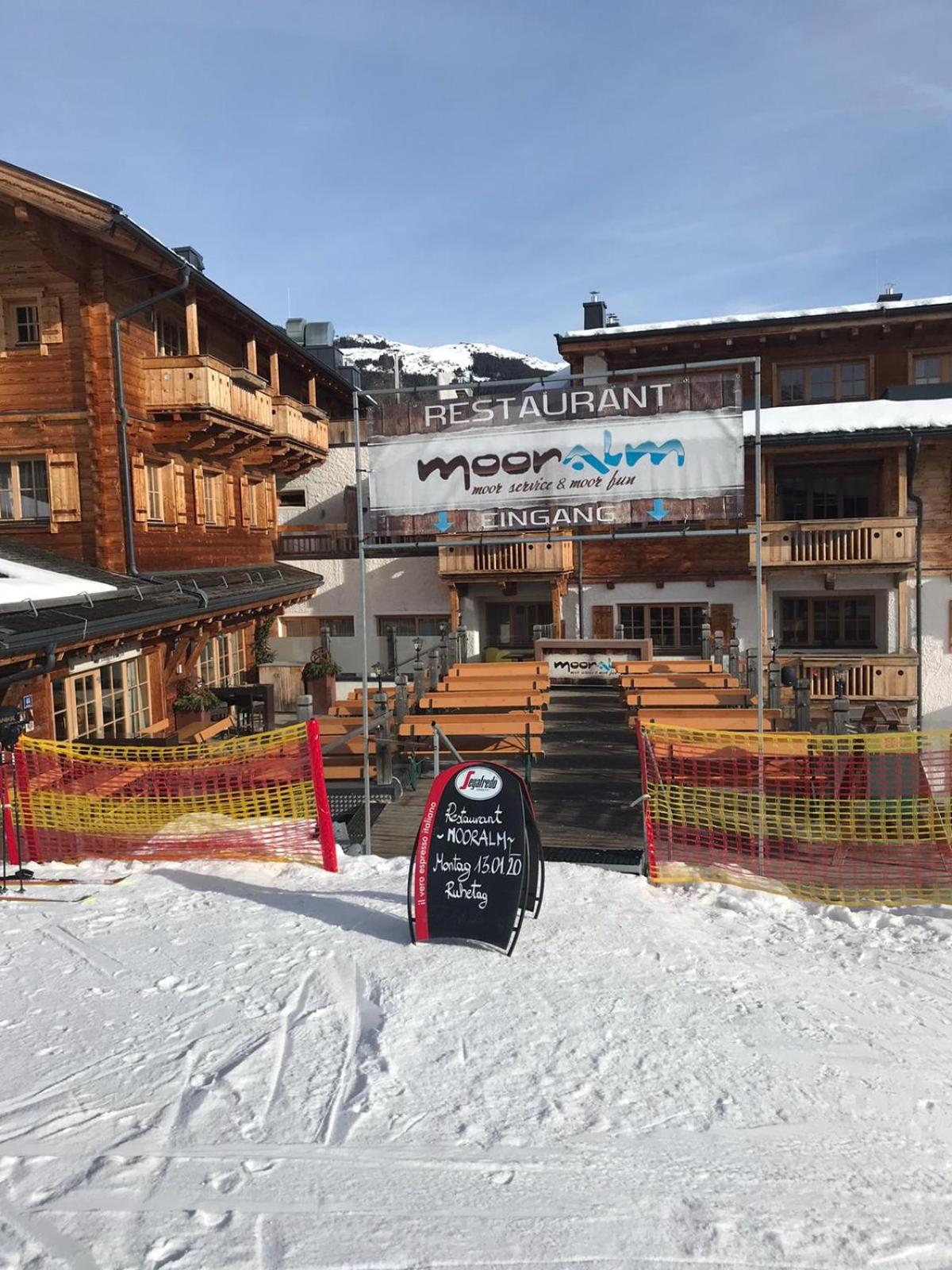 Panorama Chalets am Pass Thurn