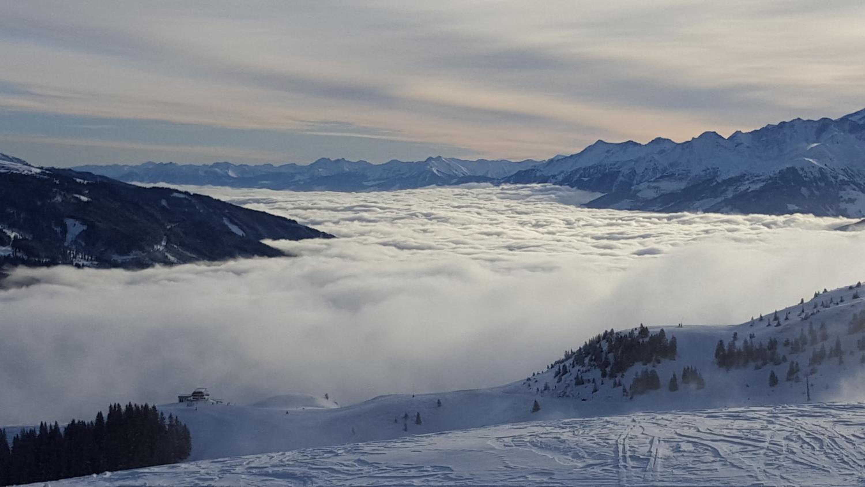 Panorama Chalets am Pass Thurn
