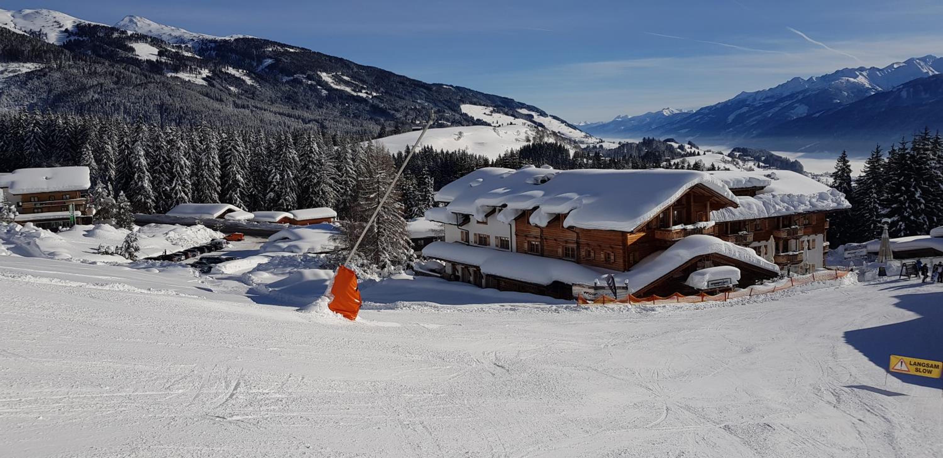 Panorama Chalets am Pass Thurn