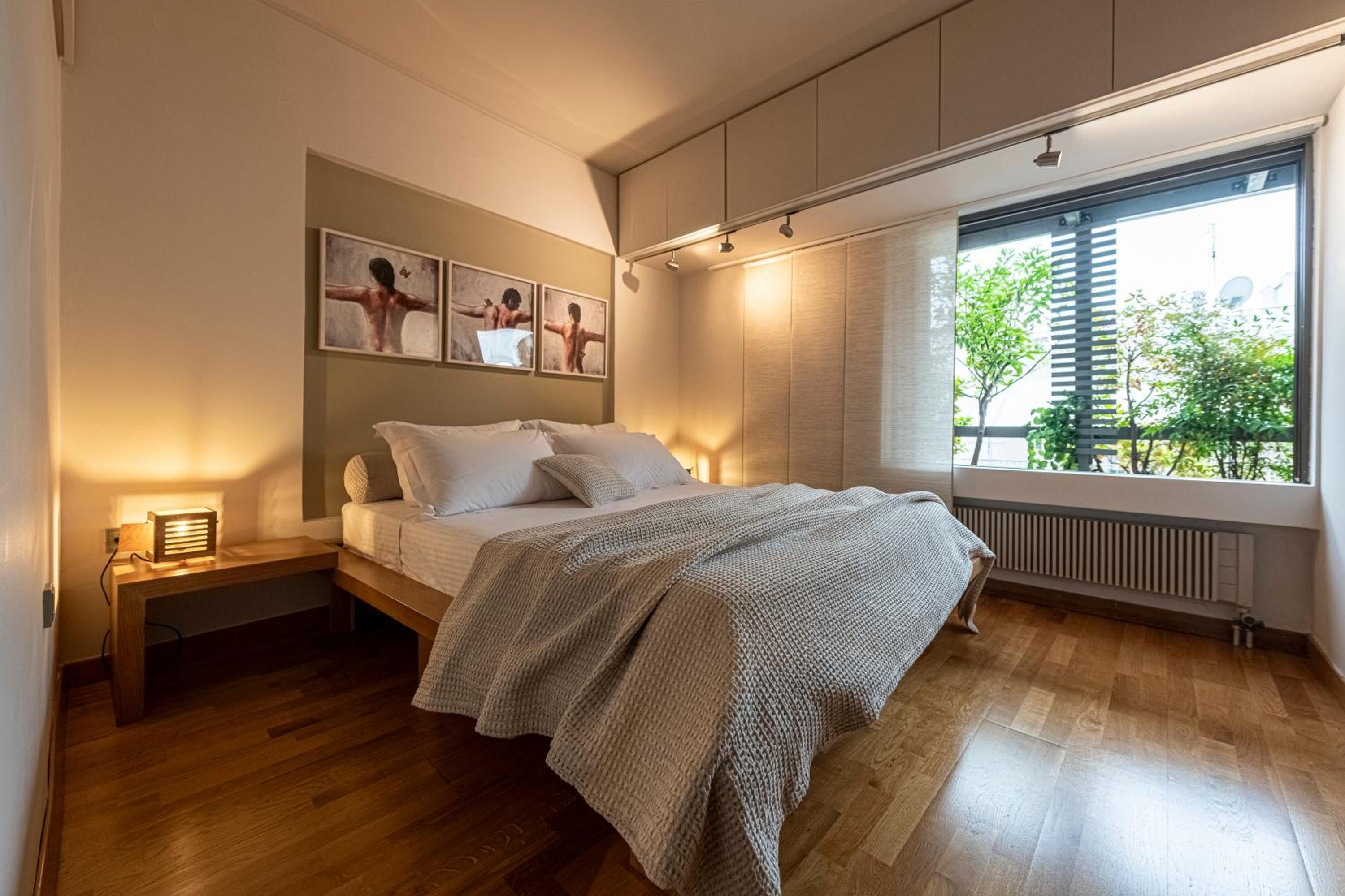 Hidesign Athens Tube Luxury Apt in Kolonaki