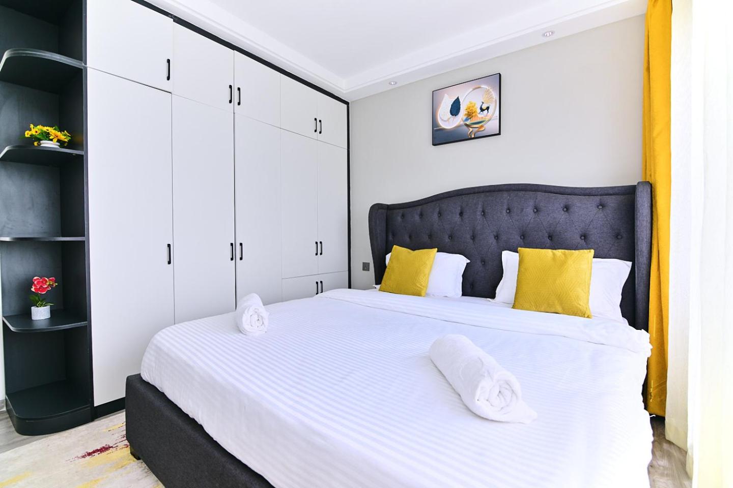 Alina Ridge Apartment
