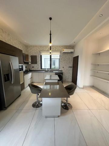 Chestnut Court