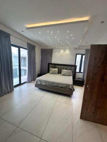 Chestnut Court