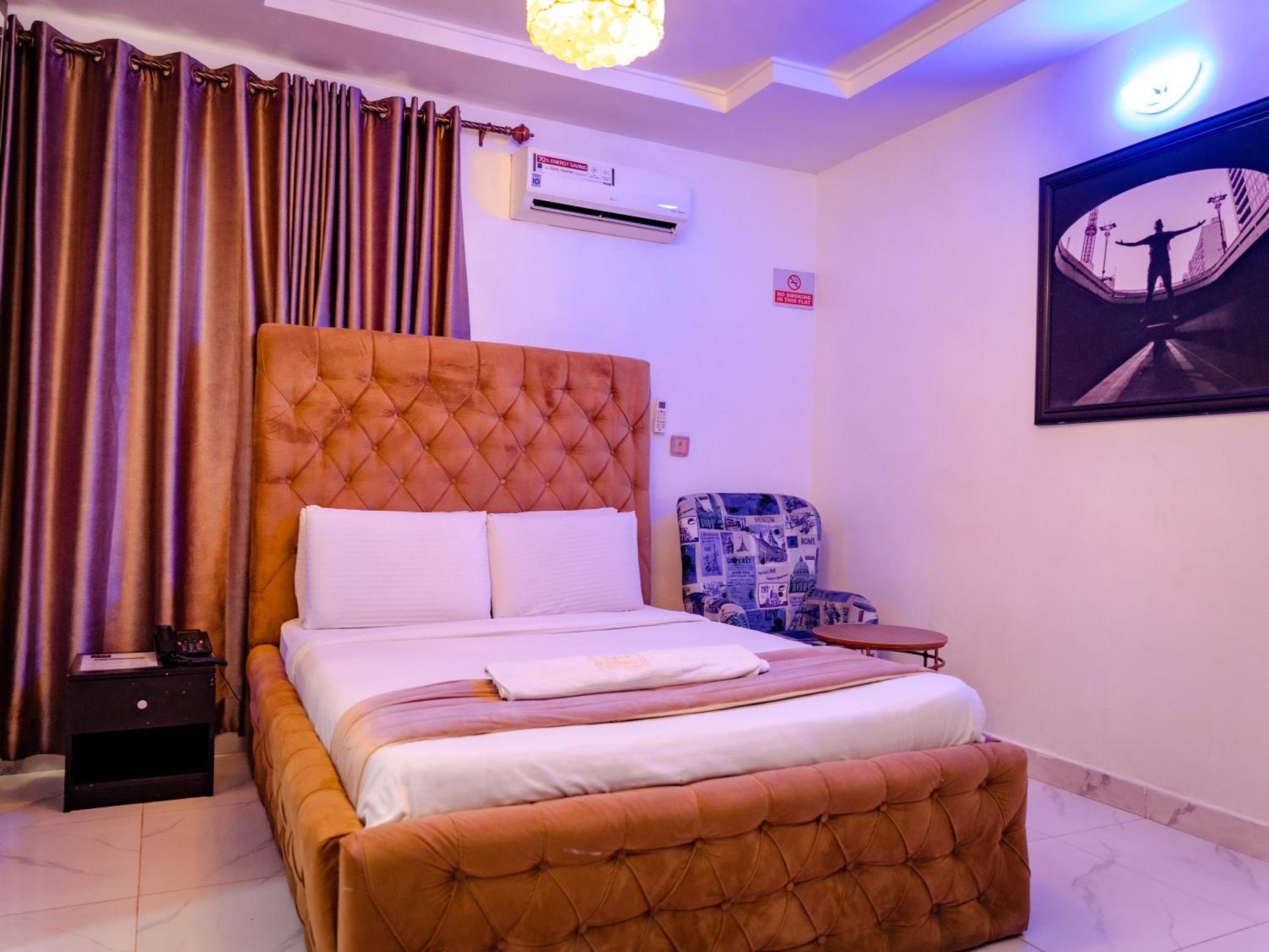 Standard Luxury Room - Sleeps2 - Pool - PetAllowed